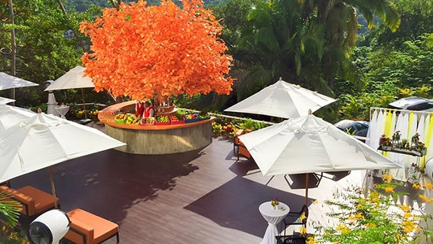 Orange Deck Hotel Mousai